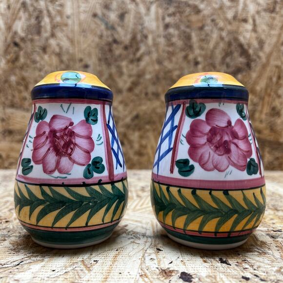 Ceramic Floral Salt & Pepper Shakers - Picture 1 of 6